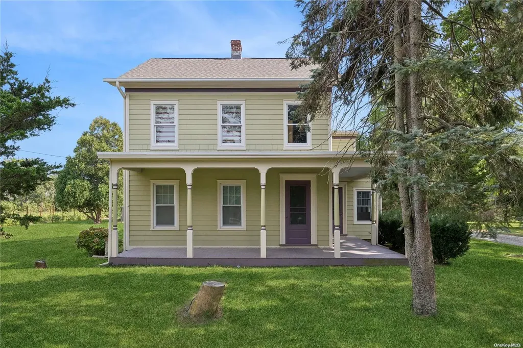 2700 Main Road Laurel NY 11948