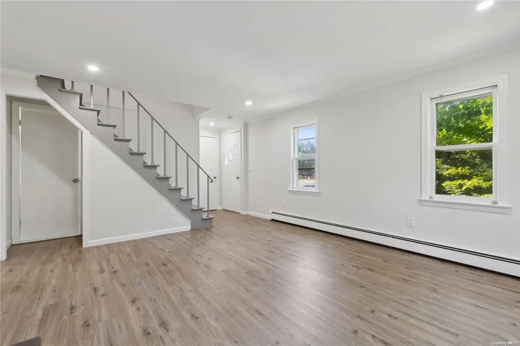 2700 Main Road Laurel NY 11948