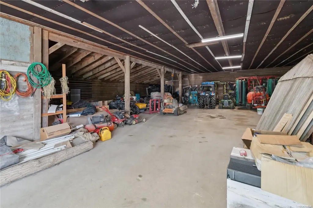 2700 Main Road Laurel NY 11948