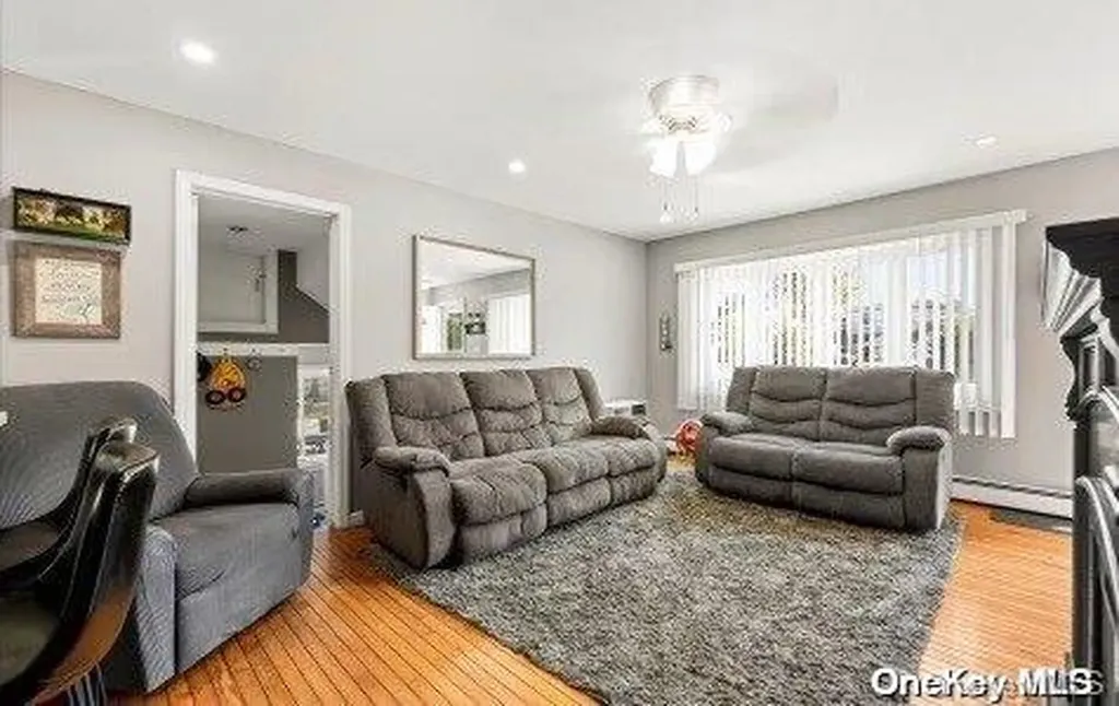 8 Kobb Boulevard Babylon NY 11702