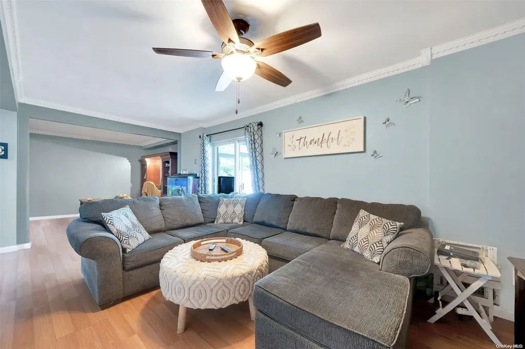 21 Norwalk Lane Selden NY 11784