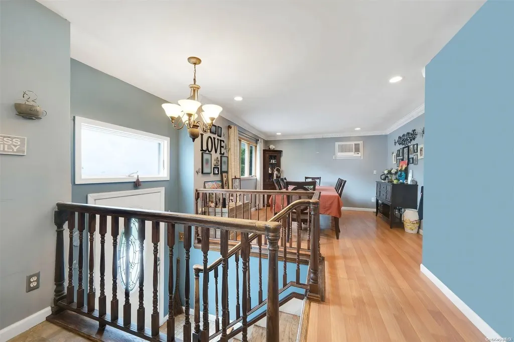21 Norwalk Lane Selden NY 11784