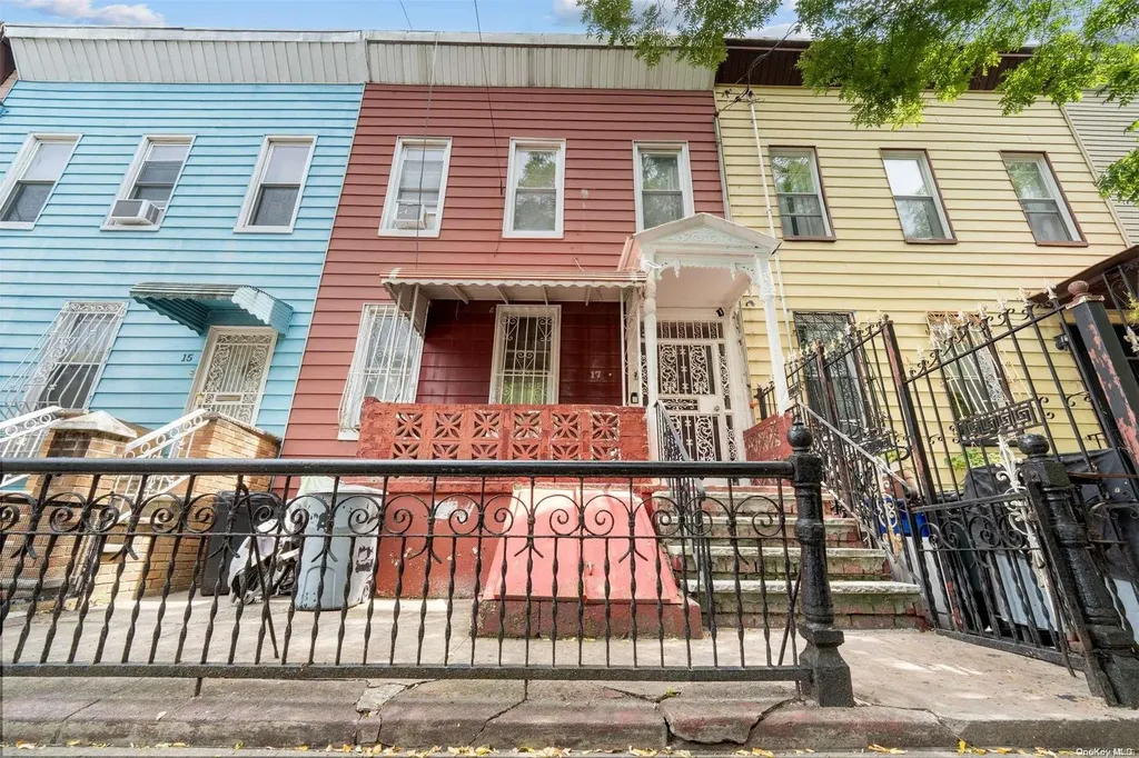 17 Pine Street Brooklyn NY 11208