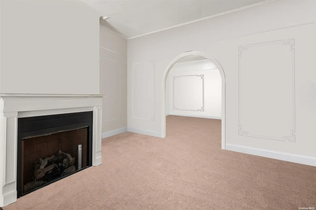 17 Pine Street Brooklyn NY 11208
