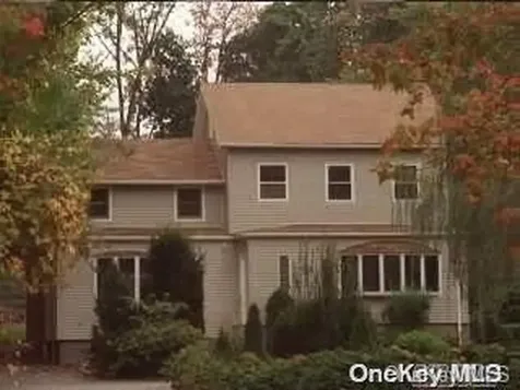 117 Glenwood Road Glenwood Landing NY 11547