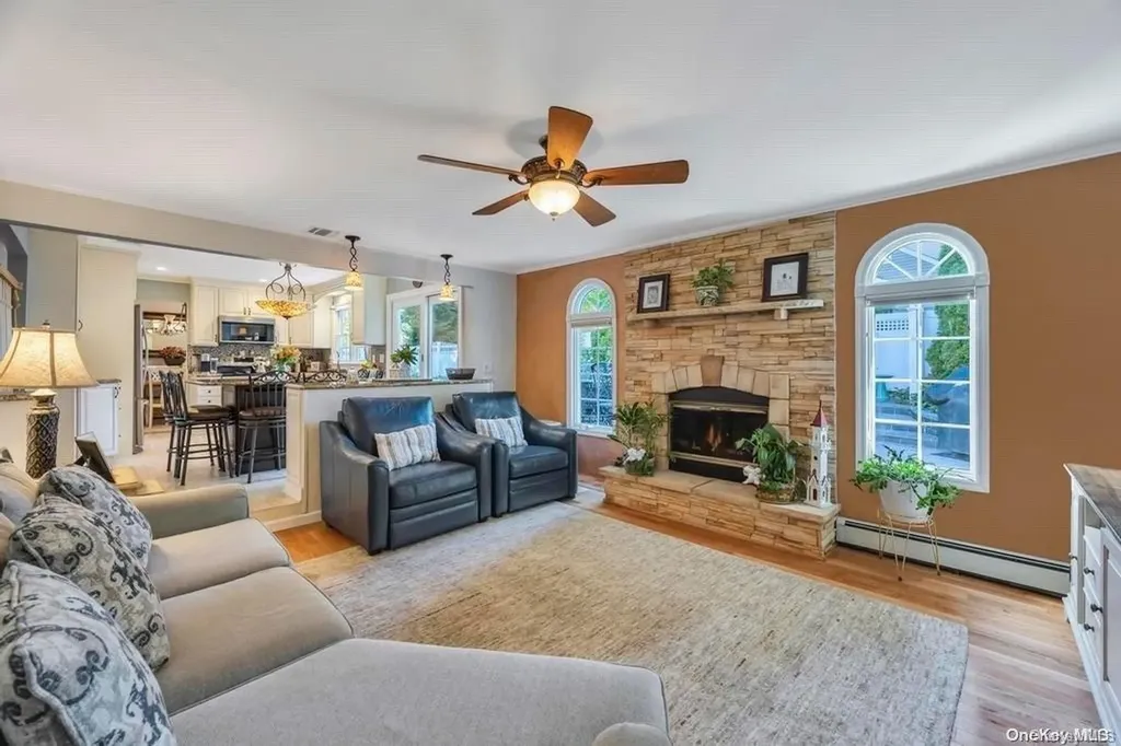 37 View Drive Miller Place NY 11764