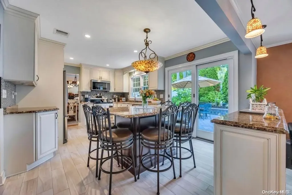 37 View Drive Miller Place NY 11764