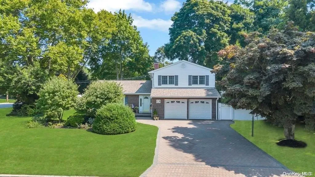 37 View Drive Miller Place NY 11764