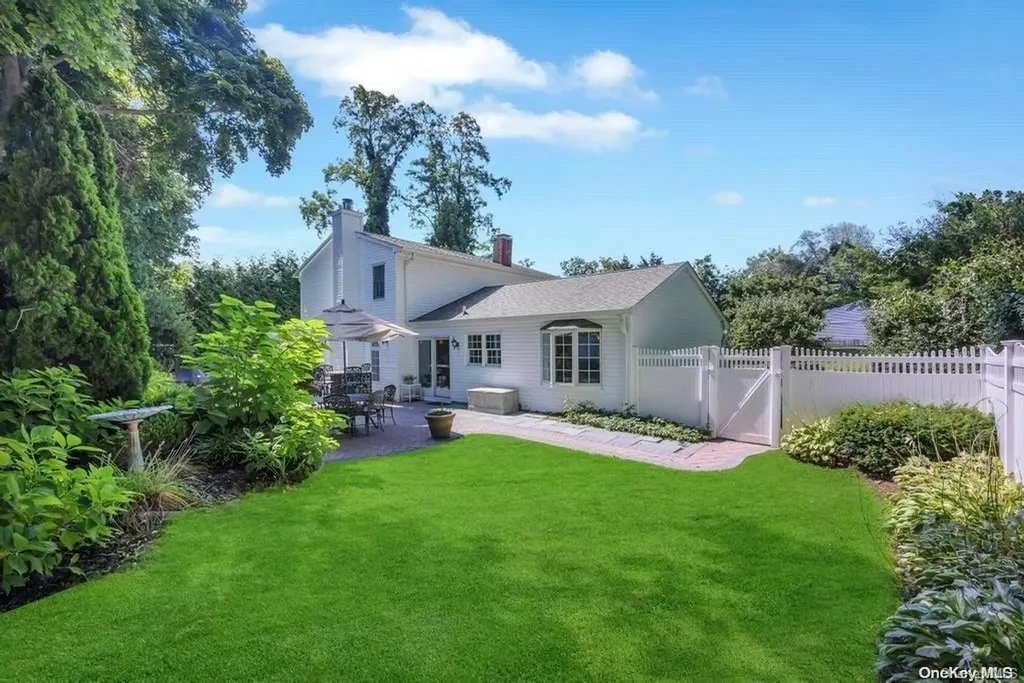 37 View Drive Miller Place NY 11764