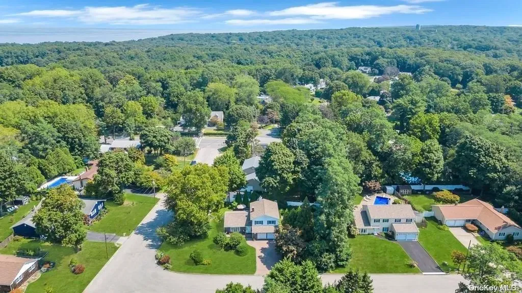 37 View Drive Miller Place NY 11764
