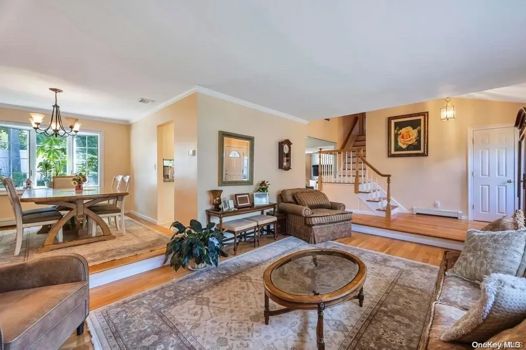 37 View Drive Miller Place NY 11764