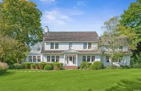 32 Davids Lane East Hampton NY 11937