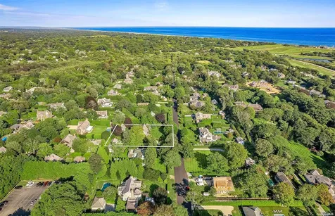 32 Davids Lane East Hampton NY 11937