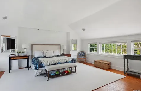 32 Davids Lane East Hampton NY 11937