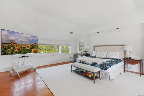 32 Davids Lane East Hampton NY 11937