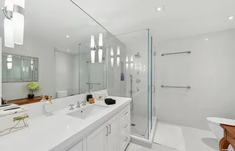 32 Davids Lane East Hampton NY 11937