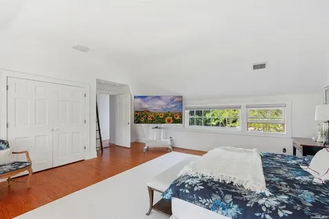 32 Davids Lane East Hampton NY 11937