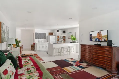 32 Davids Lane East Hampton NY 11937