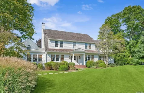 32 Davids Lane East Hampton NY 11937
