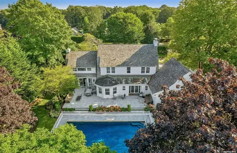 32 Davids Lane East Hampton NY 11937