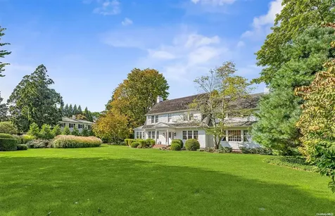 32 Davids Lane East Hampton NY 11937
