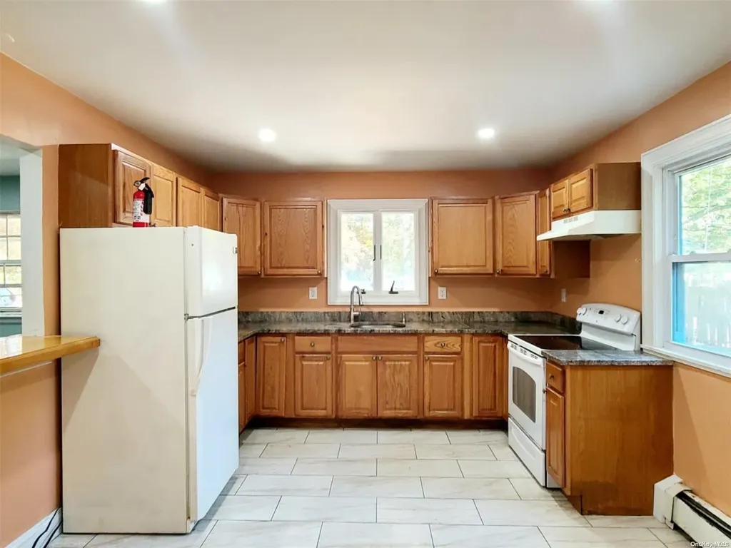 6 Somers Place Mastic NY 11950