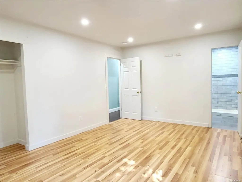 6 Somers Place Mastic NY 11950