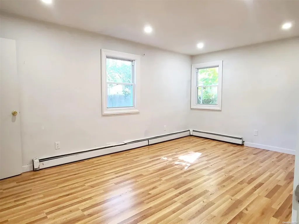 6 Somers Place Mastic NY 11950
