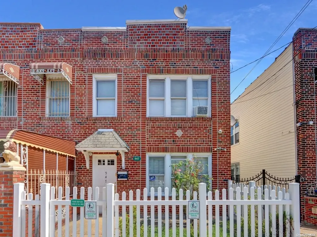 947 E 104th Street Brooklyn NY 11236