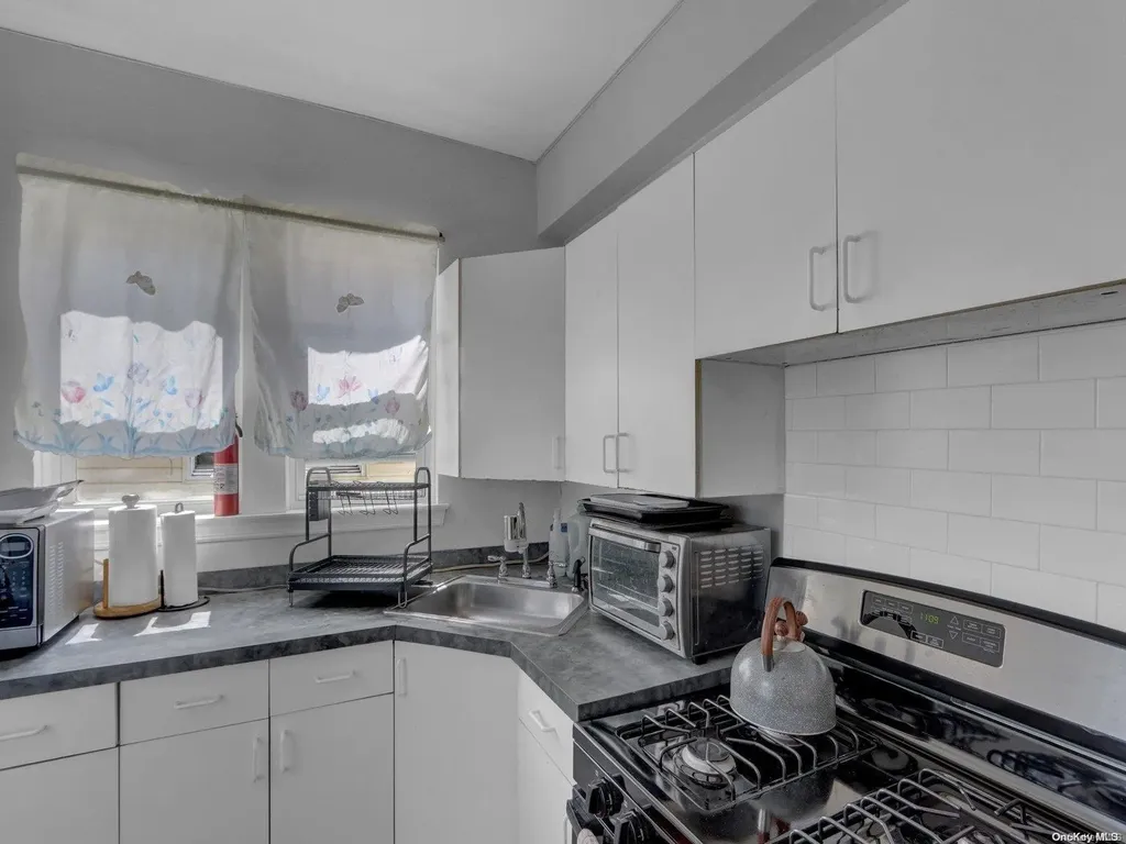 947 E 104th Street Brooklyn NY 11236