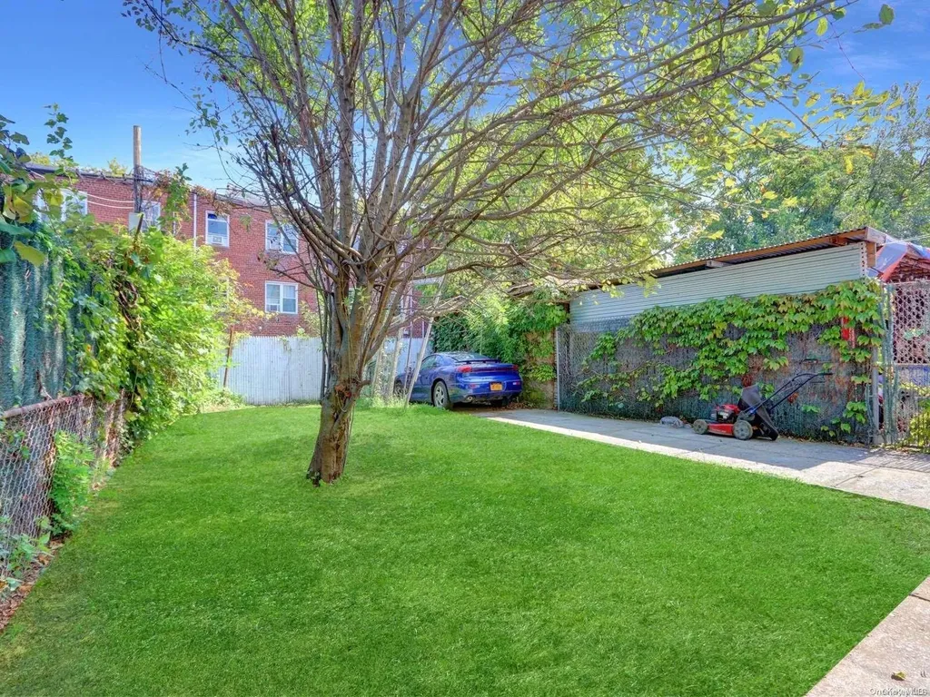 947 E 104th Street Brooklyn NY 11236