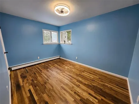 91 Mohawk Avenue Deer Park NY 11729