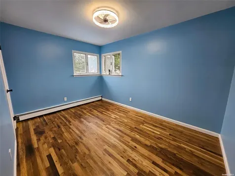 91 Mohawk Avenue Deer Park NY 11729