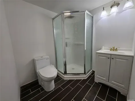 91 Mohawk Avenue Deer Park NY 11729