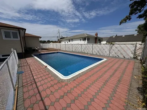 91 Mohawk Avenue Deer Park NY 11729