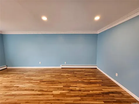 91 Mohawk Avenue Deer Park NY 11729