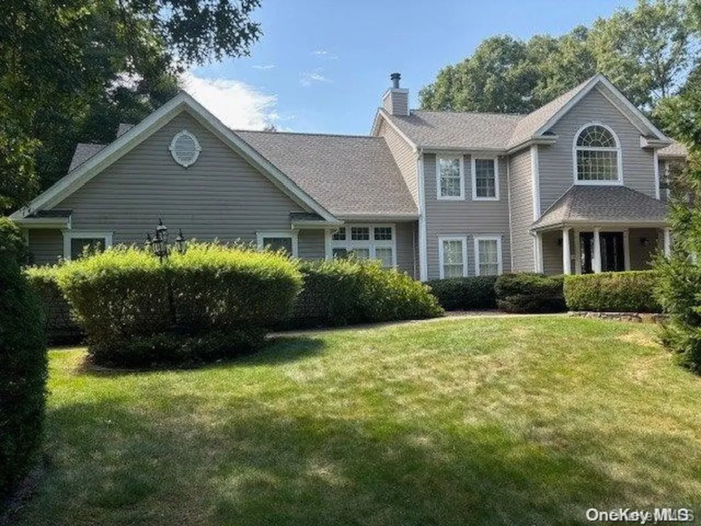 4 Framingham Lane Shoreham NY 11786