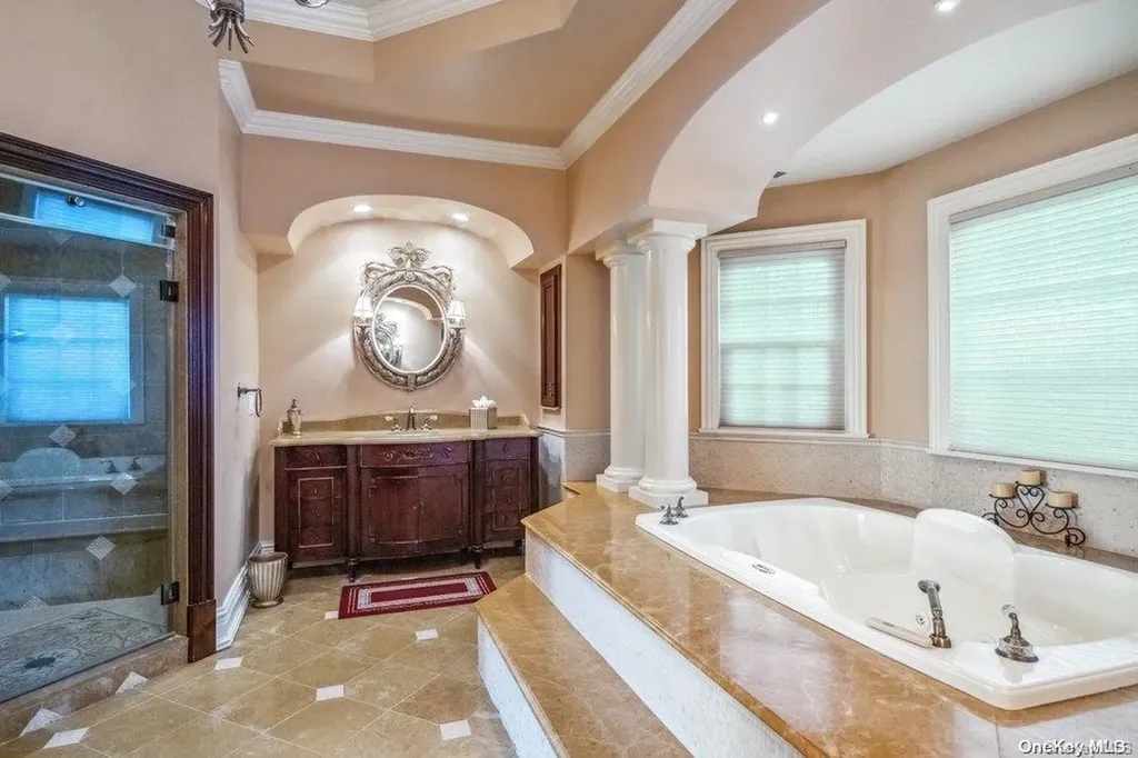 103 Davison Lane W West Islip NY 11795