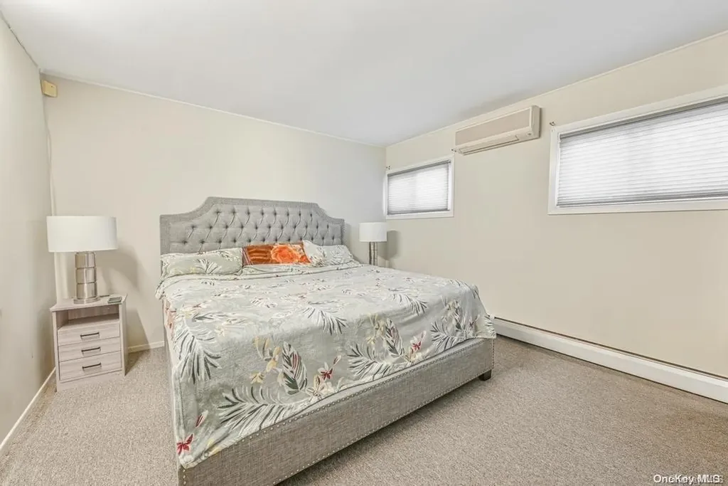 27 Eve Lane Levittown NY 11756