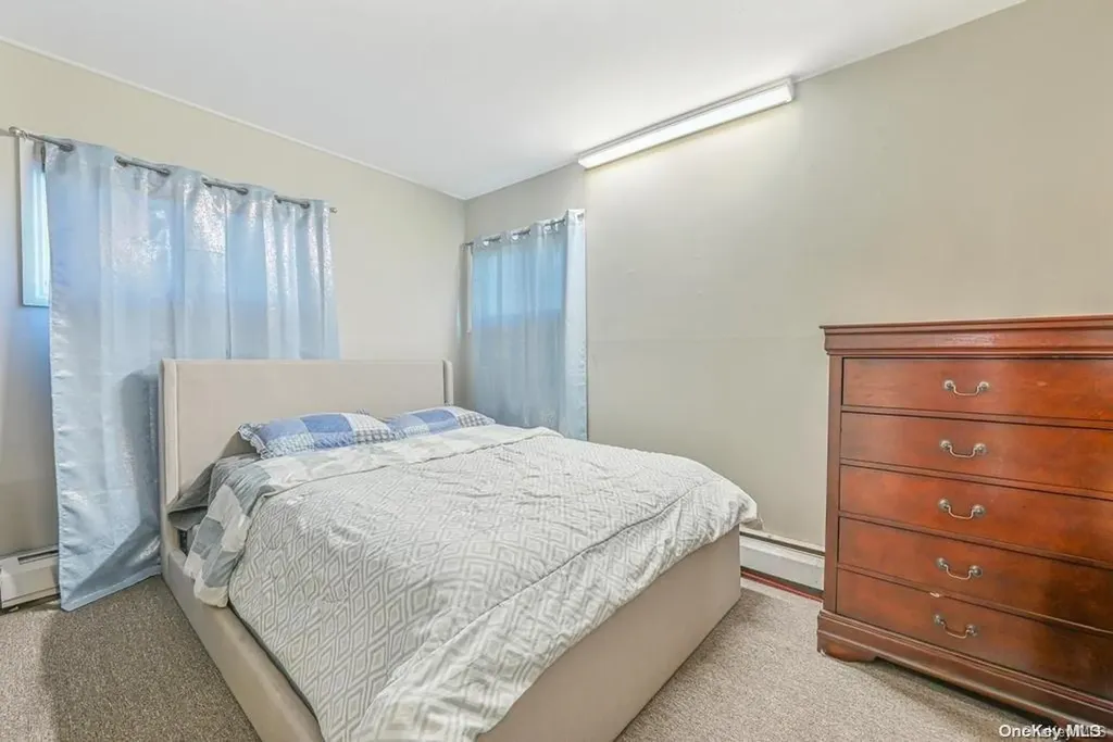 27 Eve Lane Levittown NY 11756