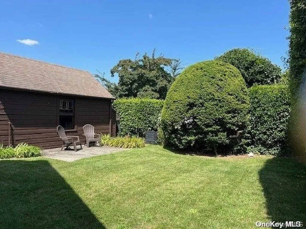 693 Adele Place Baldwin NY 11510