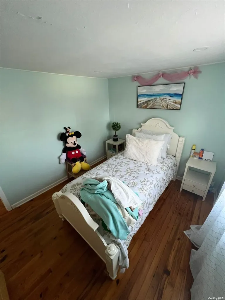 12 Charles Street Bay Shore NY 11706