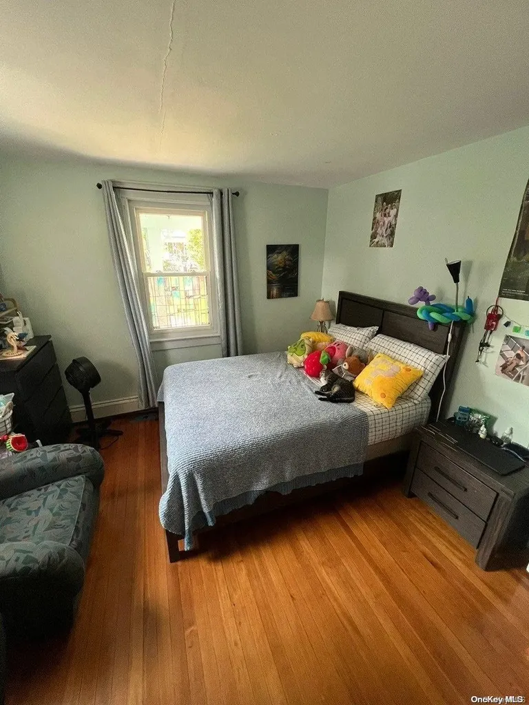 12 Charles Street Bay Shore NY 11706