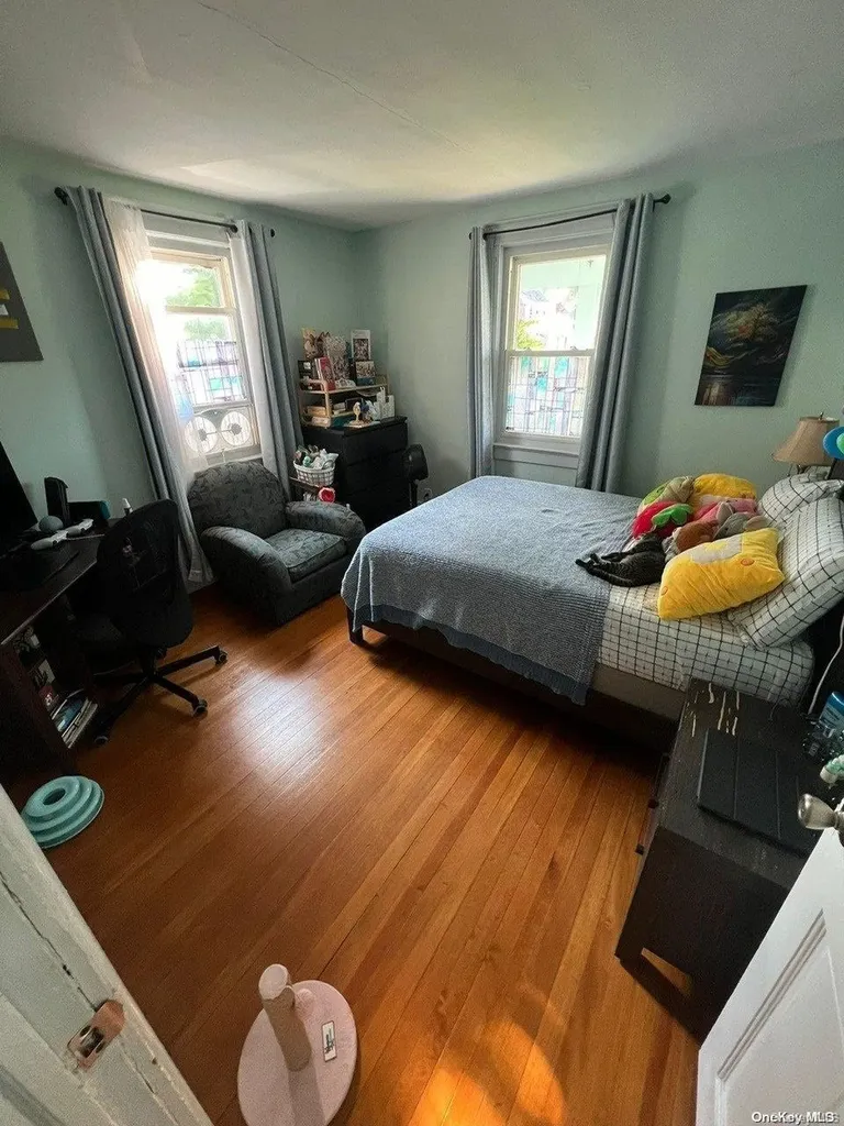 12 Charles Street Bay Shore NY 11706