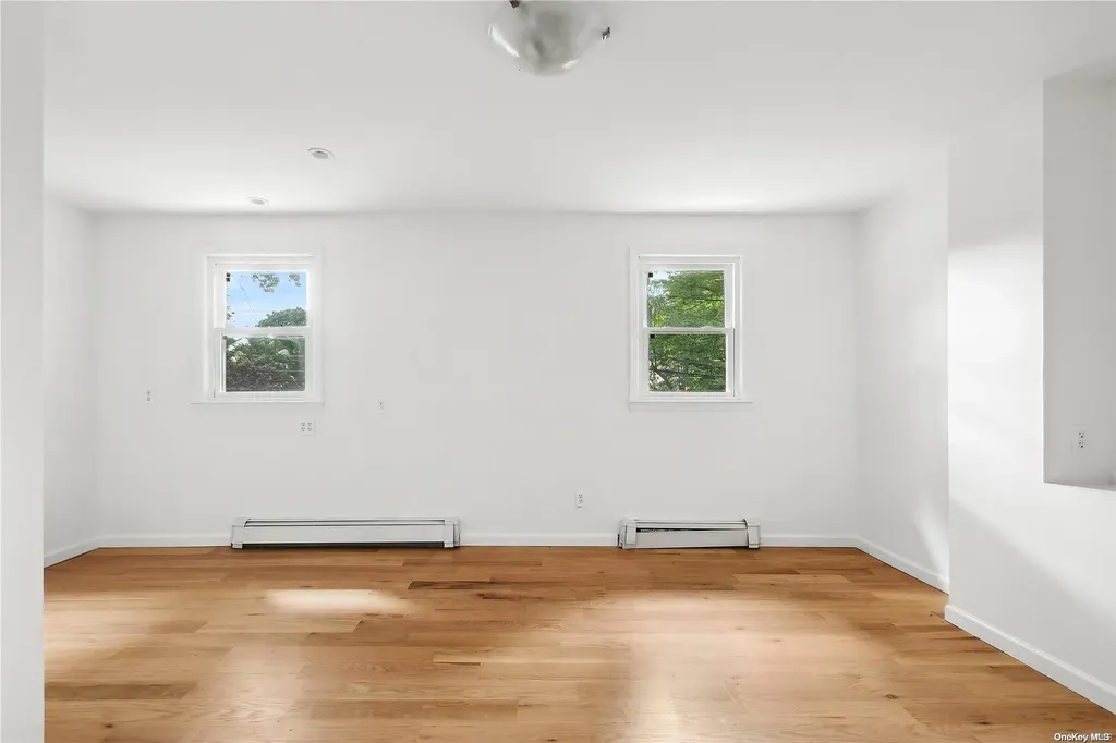 139 Chestnut Road Manhasset NY 11030