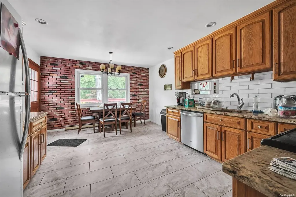 18 Stanley Court Carmel NY 10512