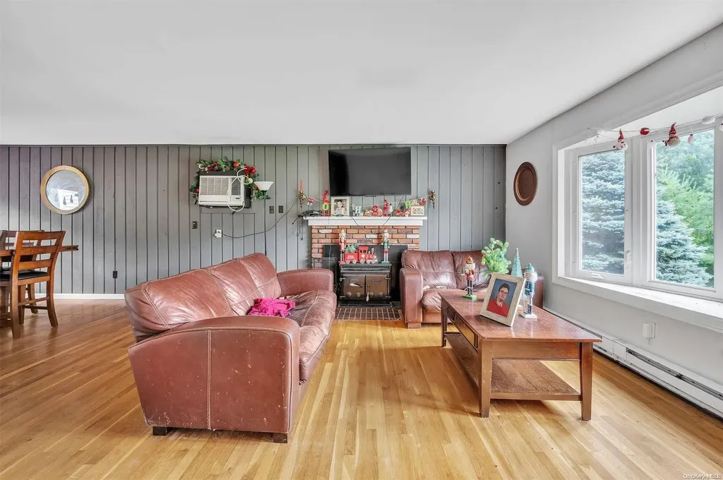 18 Stanley Court Carmel NY 10512