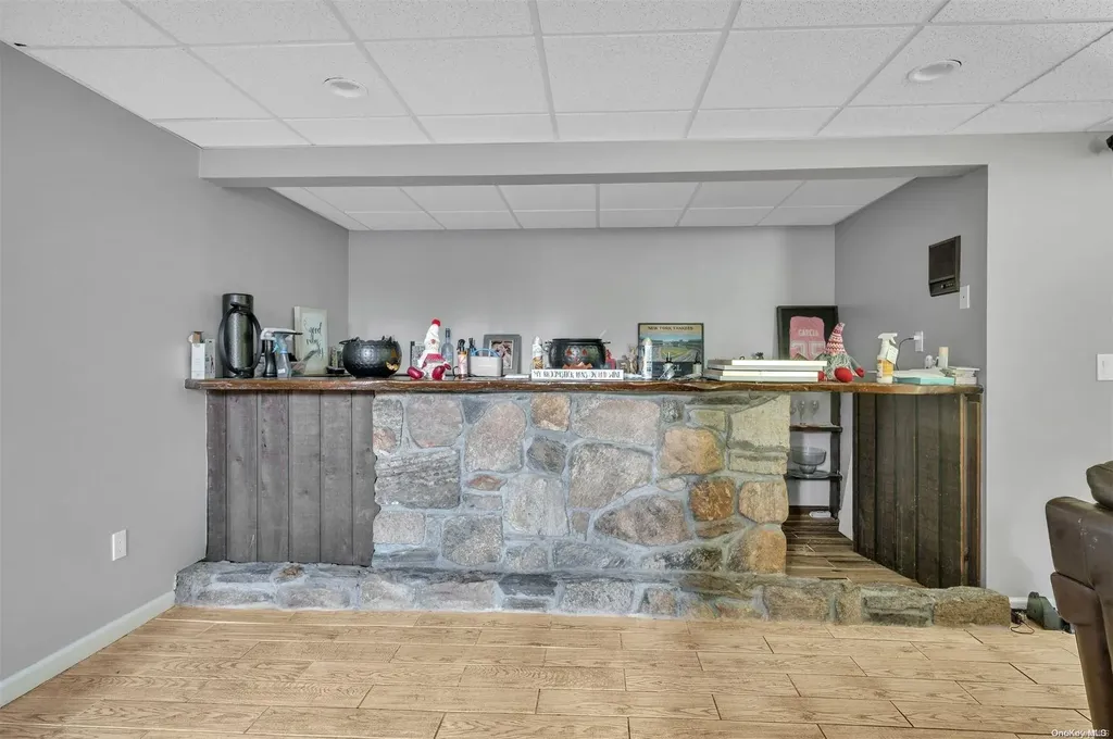 18 Stanley Court Carmel NY 10512