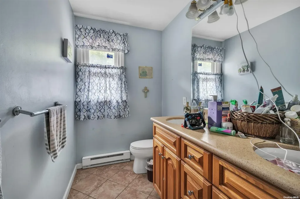18 Stanley Court Carmel NY 10512