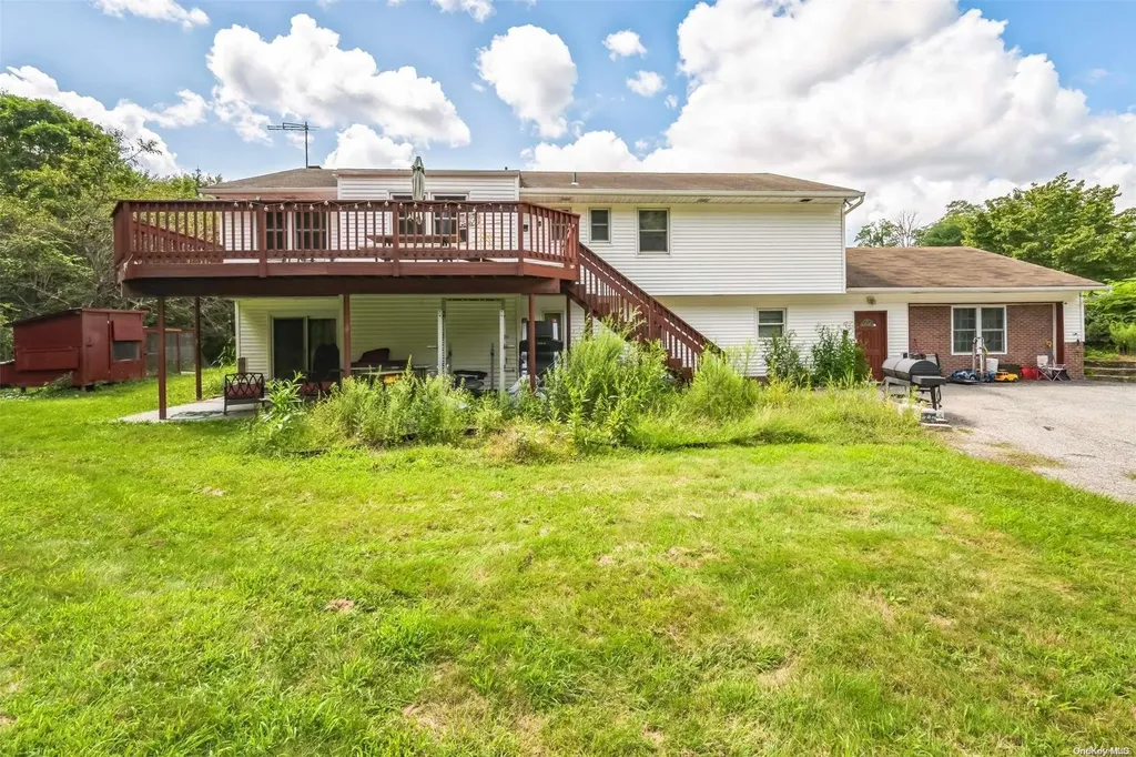18 Stanley Court Carmel NY 10512